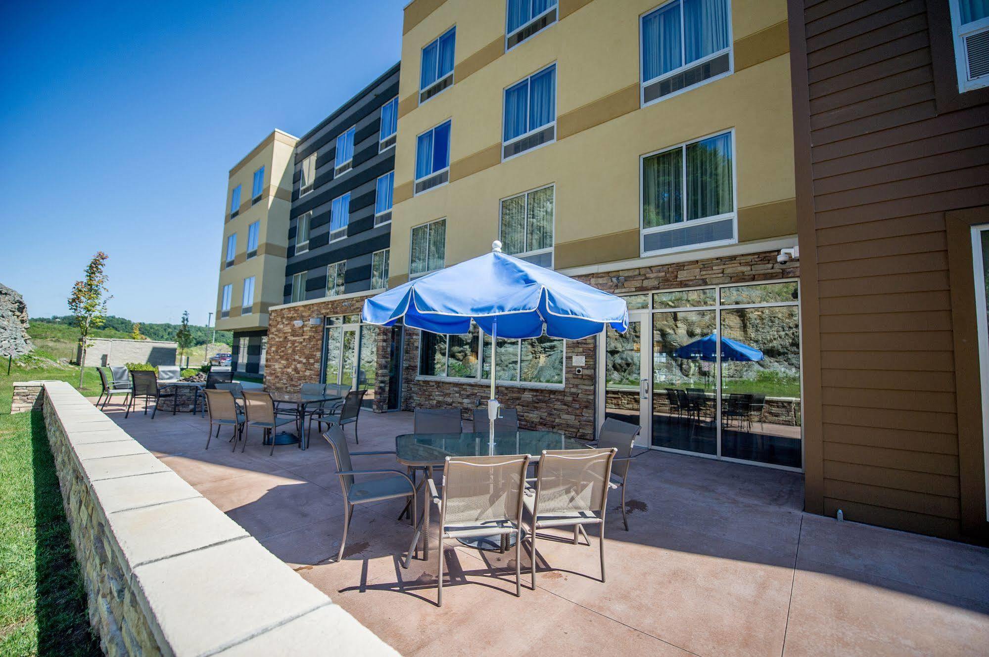 Fairfield By Marriott Cambridge Hotel Exterior photo